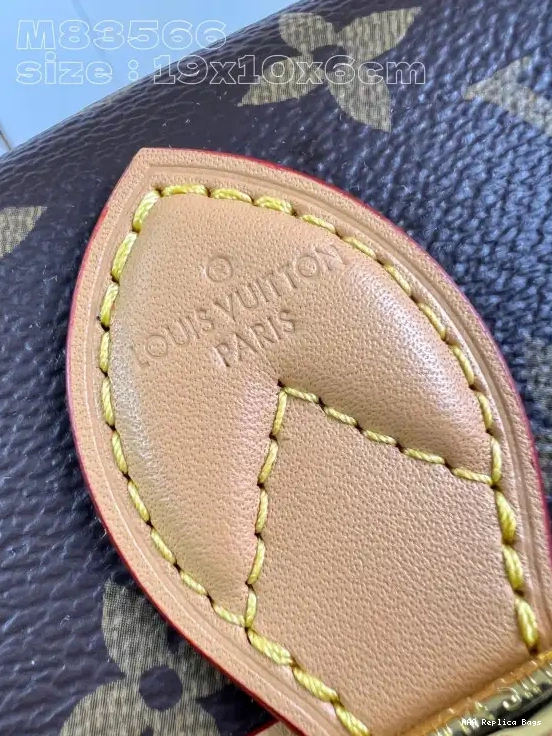 Aaa replica ru Nano Diane-19*10.5*6 CM LOUIS VUITTON 0512